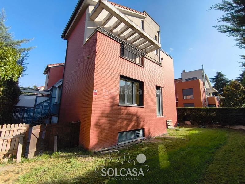 Foto 0fdd2dc0-8f06-45c4-af41-780e1cfdf6b6. Casa bifamiliare con riscaldamento parcheggio in La Victoria - Puente Jardín Valladolid