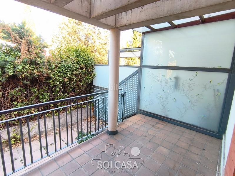 Foto 16deb11f-5fcb-4703-bf74-84b4493b74c5. Casa bifamiliare con riscaldamento parcheggio in La Victoria - Puente Jardín Valladolid