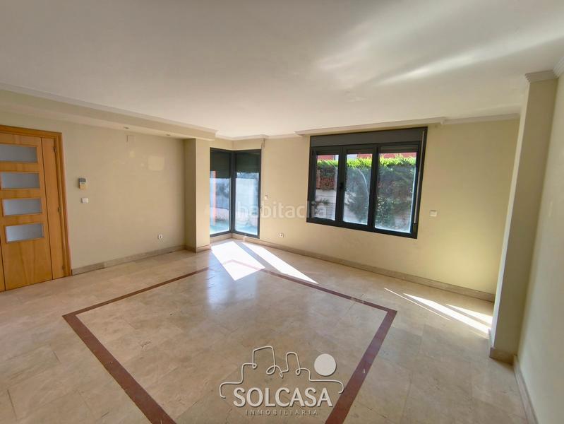 Foto 72bfaefd-6a5b-424b-810a-fe8e7a771d5d. Casa bifamiliare con riscaldamento parcheggio in La Victoria - Puente Jardín Valladolid