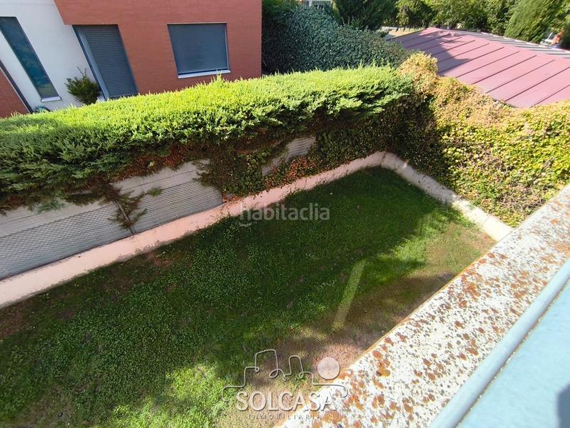 Foto 7dee3353-71db-47df-9239-4c94381439c4. Casa bifamiliare con riscaldamento parcheggio in La Victoria - Puente Jardín Valladolid