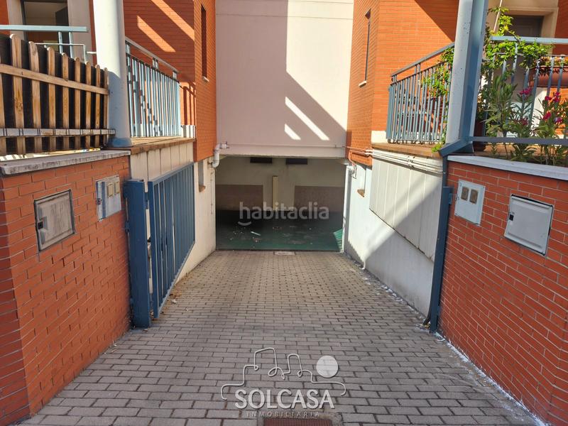 Foto 9a2fdbb1-ebd2-4907-8033-276dc8947a49. Casa bifamiliare con riscaldamento parcheggio in La Victoria - Puente Jardín Valladolid