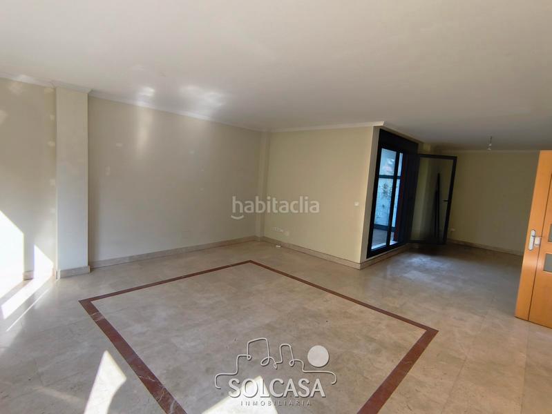 Foto a5692d7d-ea8b-4a5a-b9a5-fd3d0ceaeccf. Casa bifamiliare con riscaldamento parcheggio in La Victoria - Puente Jardín Valladolid