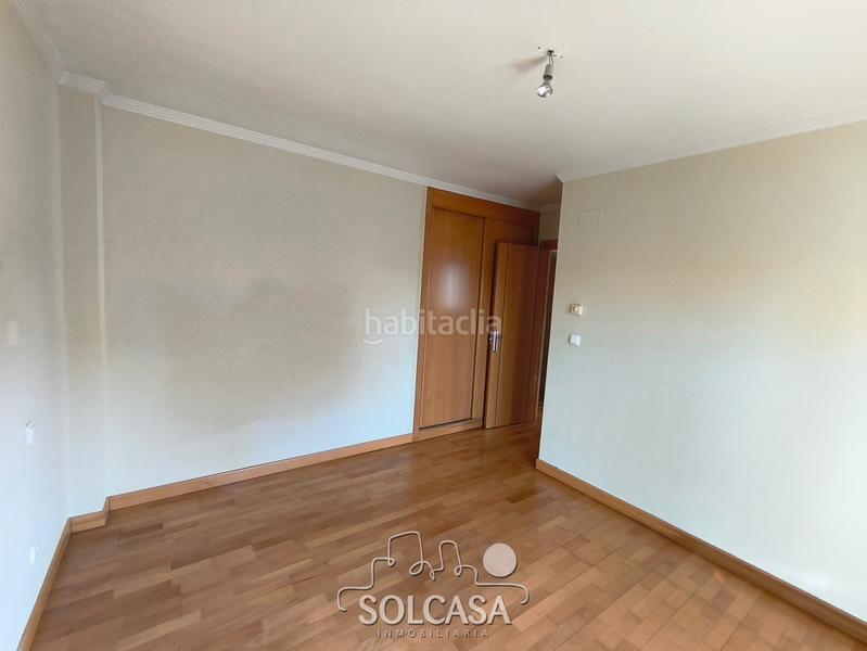 Foto f2c1a4b5-cf95-4dd7-8593-aa2f97aee5fd. Casa bifamiliare con riscaldamento parcheggio in La Victoria - Puente Jardín Valladolid