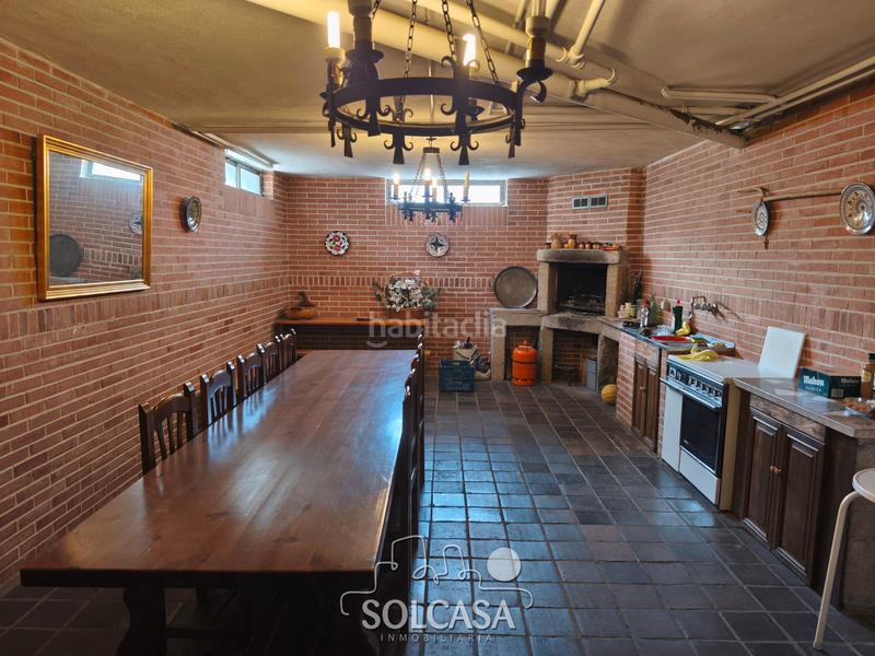 Foto ef1038ab-65ae-4578-a5ce-95f0a207e30c. Chalet mágnifico chalet independiente en urb. las aceñas () con piscina y nave de 200m en parcela urbana de 3700m en Simancas