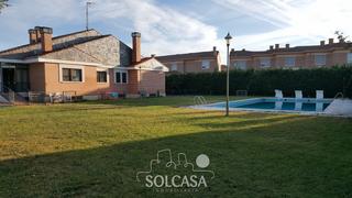 Chalet  Camino viejo de simancas. Mágnifico chalet independiente en urb. las aceñas (simancas) con