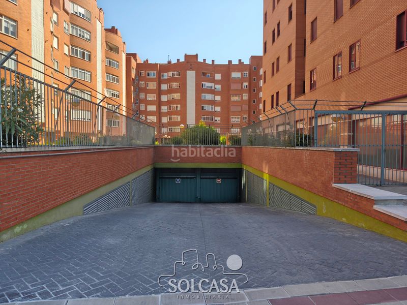 Foto 307937d5-6d98-464d-b91e-a7a456525996. Aparcament cotxe a La Victoria - Puente Jardín Valladolid