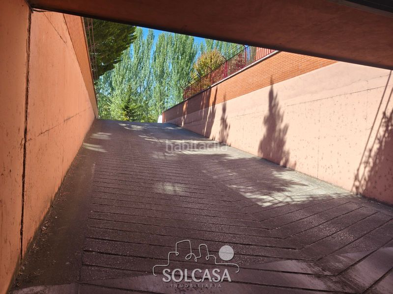 Foto 6620b89a-6775-41a3-935e-6d85b3a42cc7. Aparcament de moto a La Victoria - Puente Jardín Valladolid