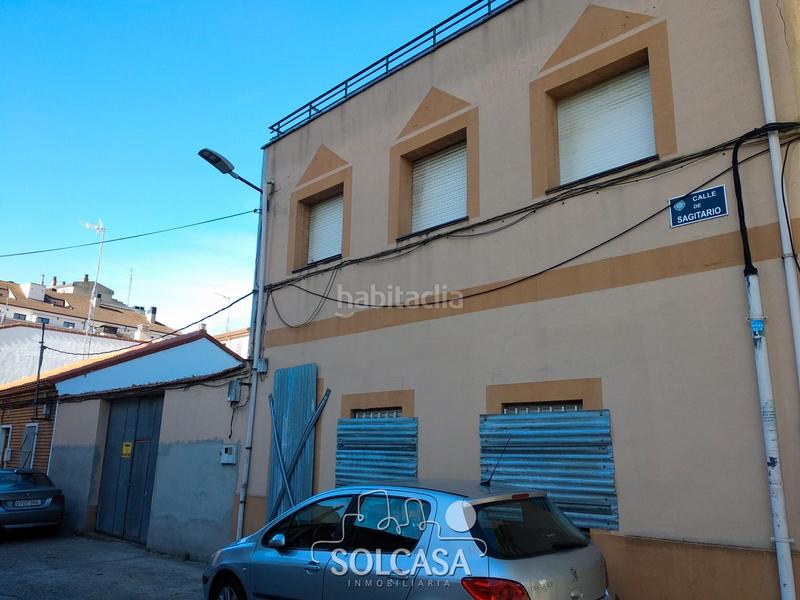 Foto eacb9cff-52e5-463f-8be9-92e63de849c4. Casa bifamiliare in calle fuente el sol 69 in La Victoria - Puente Jardín Valladolid