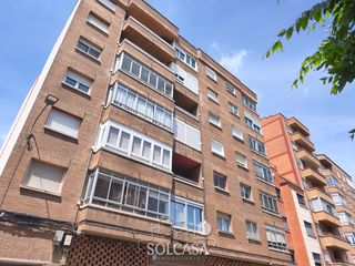 Pis a Calle Fuente el Sol