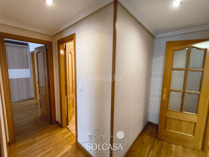 Foto f71f1195-2b87-44a8-b315-a97a2e3ff91a. Pis amb calefacció aparcament a La Victoria - Puente Jardín Valladolid