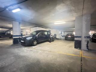 Aparcament cotxe  Carrer del músic jaume isern. Parking en c/ isern