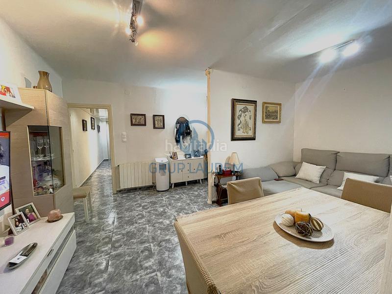 Foto 762bfb37-d9c9-4b0b-afbe-13d41cd853b6. Etagenwohnung mit heizung in Cerdanyola Nord Mataró