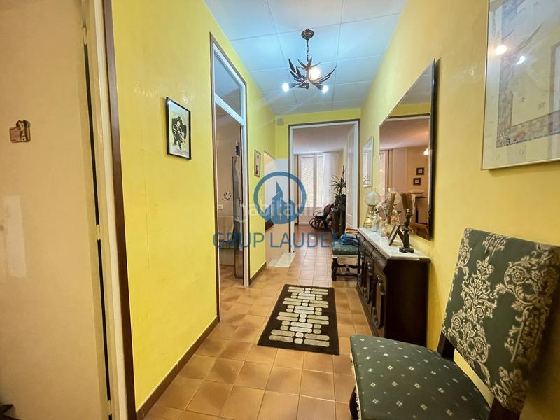 Foto b21ae72e-6de8-4c8f-bc41-26ac160f6b00. Casa a Eixample Mataró