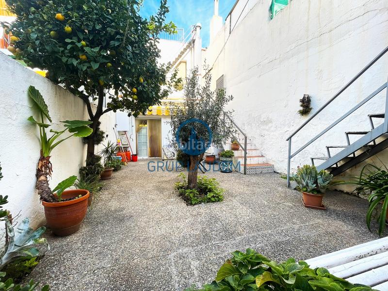 Foto f5517f1d-7508-479a-9930-23d7e335d336. Casa a Eixample Mataró