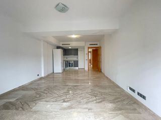 Location Appartement à Centre. Leer bien anuncio