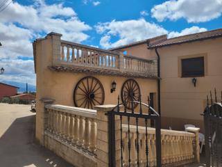 Bauernhof in Calle alta 7. Casa seminueva en trevago (soria)