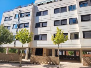 Etagenwohnung  Calle bravo de saravia 18. Piso de 2 dormitorios en zona pajaritos