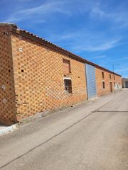 Nau industrial a Calle extrarradio 2. Nave en almenar (soria)