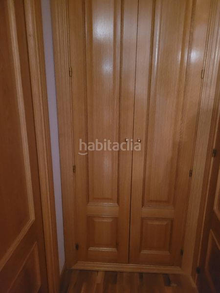 Foto 52a0be4c-03c6-4cb1-87bf-112c4a955f87. Casa adossada amb xemeneia calefacció aparcament a Soria