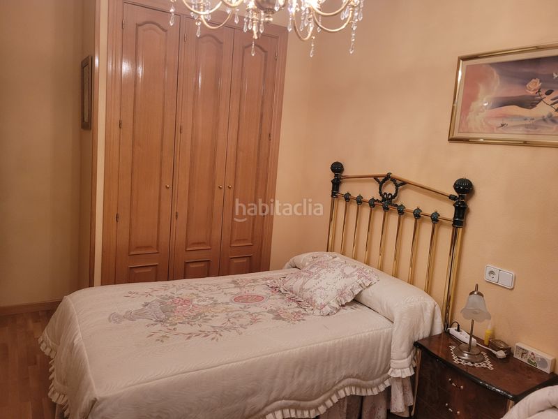 Foto bb145ff0-3357-4239-a2c2-4d071d61aa07. Casa adossada amb xemeneia calefacció aparcament a Soria