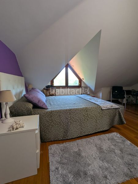 Foto ede39ce7-73d1-46c8-838d-0eea181e3613. Casa adossada amb xemeneia aparcament a Amorebieta - Etxano