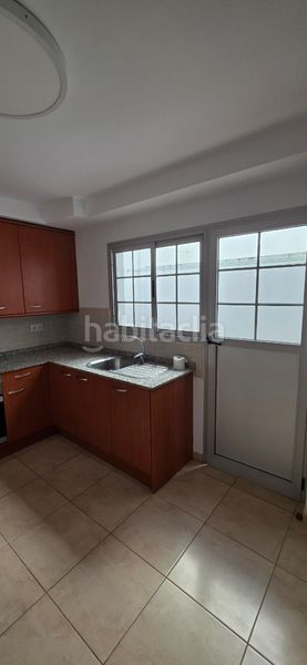 Foto 40a5754a-711d-40c3-9dad-820c8136ef5c. Casa adossada amb aparcament a Teror pueblo Teror