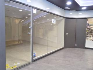 Local Comercial a Centre - Passeig i Rodalies. Local comercial en venta en el centro de manresa