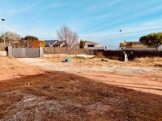 Terreno residencial en Sant Fruitós de Bages. Parcela esquinera en venta situada en pineda de bages