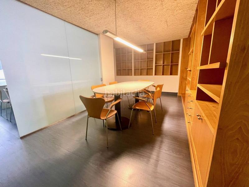 Foto 656b1238-5e85-42ac-a1f3-563a4d2d4000. Alquiler oficina despacho en alquiler en centrepasseig i rodalies08242 en Manresa