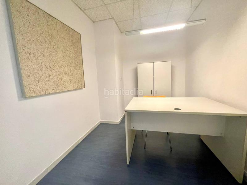 Foto 6836598b-b2ba-42b6-957d-0c7586ef3ef6. Alquiler oficina despacho en alquiler en centrepasseig i rodalies08242 en Manresa
