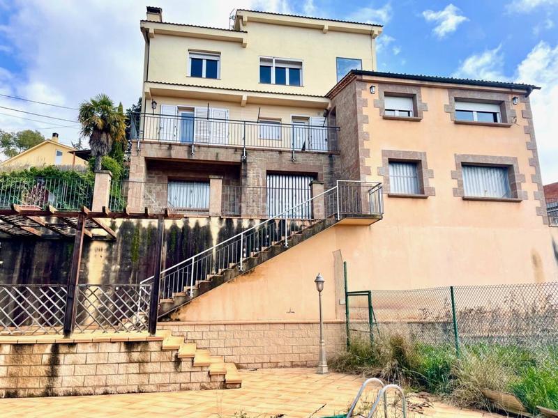 Foto 5cdccb70-91ee-40c7-9e04-1a0150e790c9. Casa con parcheggio piscina in Castellnou de Bages