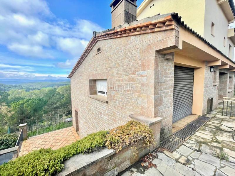 Foto f1c60ec3-1e65-4d1f-990a-75548a110270. Casa con parcheggio piscina in Castellnou de Bages