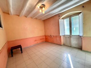 Appartement  Calle santa magdalena. Piso de 94 m en pont de vilomara, ideal para reformar a tu gusto