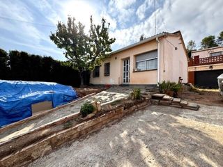 Maison  Calle sant marc. Casa en venta en sant salvador de guardiola