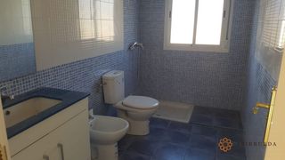 Semi detached house in Avenida zaragoza 111. Chalet adosado planta baja con garaje grande