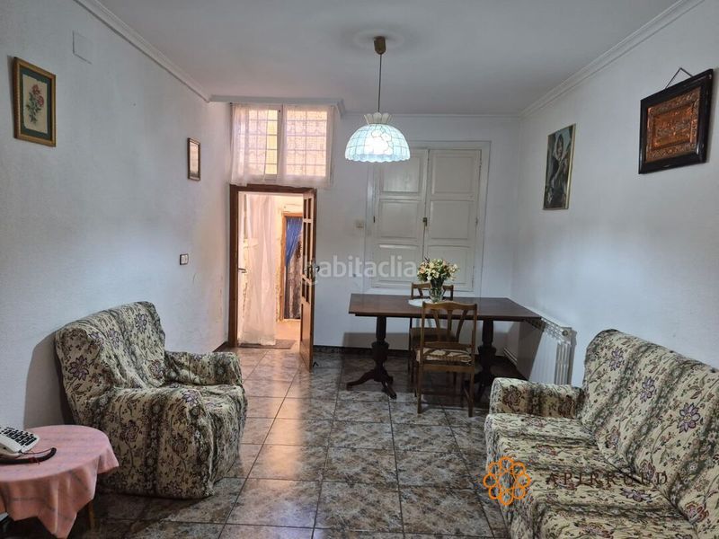 Foto 2bb557e0-e2f0-463c-9e9a-bbf6a8c954e2. Casa a calle mayor 12 a Alborge