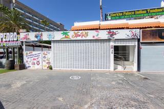 Local Comercial en De italia 4. Playa del ingles, local comercial a nivel de calle con almacn