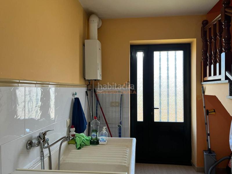 Foto 43fe58c2-4a68-4399-bfe5-f16fae7c7bd6. Casa con riscaldamento parcheggio piscina in Fene