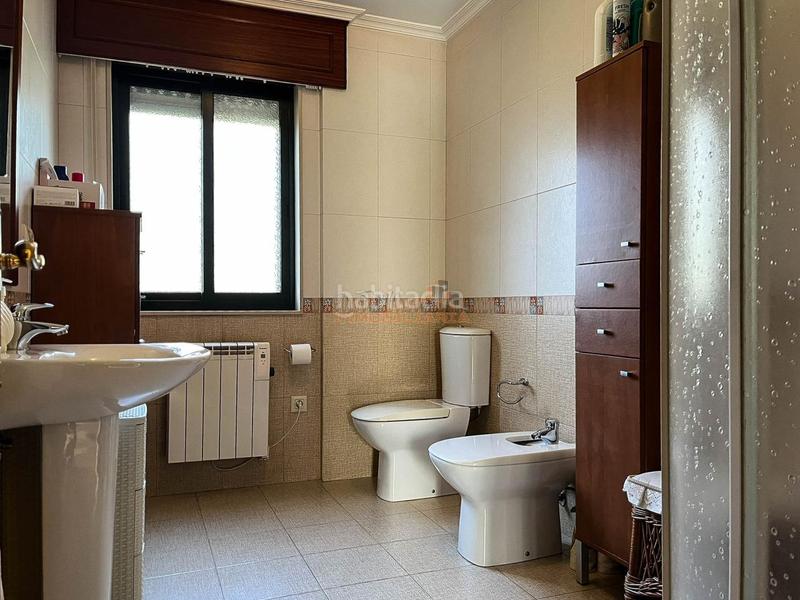 Foto eb35e632-1dcb-4260-b54c-ee7932c408bc. Casa con riscaldamento parcheggio piscina in Fene