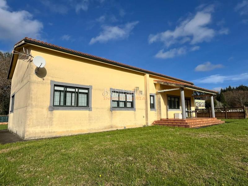 Foto 77ed0f6a-d780-4891-8126-5d43c8a8b140. House with heating parking pool in Fene