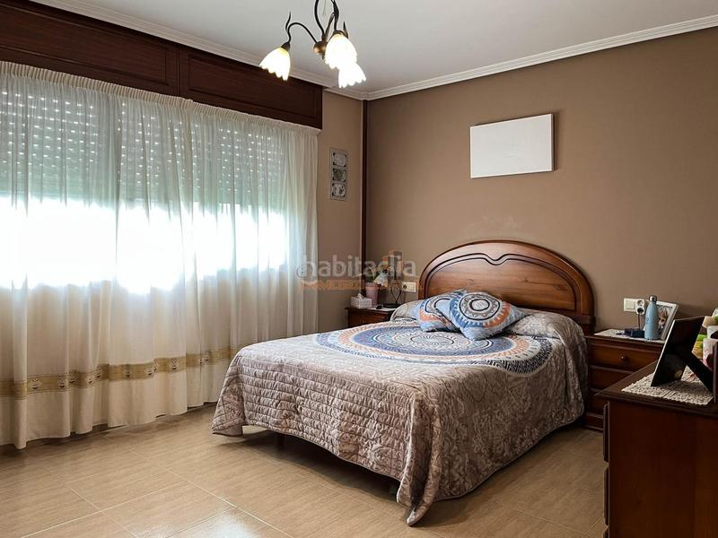 Foto 9f969152-77ba-456a-9416-222fae28eaa2. House with heating parking pool in Fene