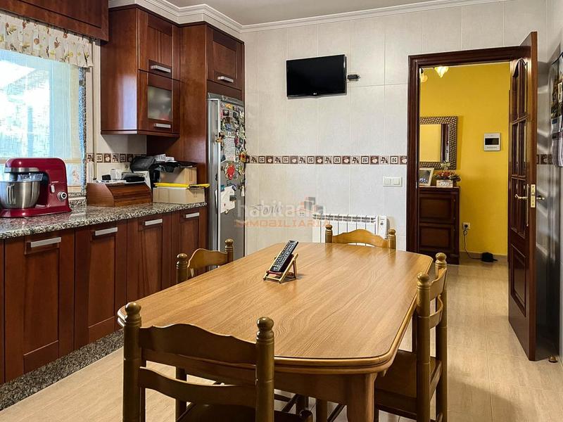 Foto d8320bb7-45f3-47ee-b1d7-1b72afea7f34. House with heating parking pool in Fene