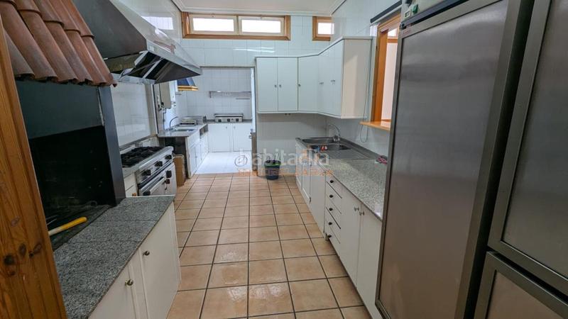 Foto f2d80283-8e4e-4742-ad28-da40daf804d6. Local comercial a Piñeiros - Freixeiro Narón