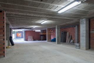 Local commercial à Neda