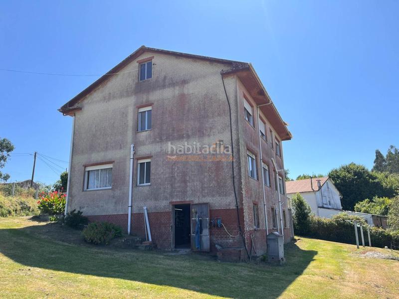 Foto c0a417ec-1d00-4ad8-bca7-5272adc7f2c4. Casa con parcheggio in Sedes - Pedroso - Doso Narón