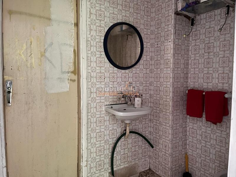 Foto 524807bc-a1b4-45c9-8afc-5166fd6f7795. Local comercial a O Feal - Xubia Narón