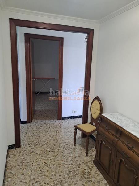 Foto f6debc0b-f802-4fae-8b72-4d221f8ab6dc. Flat with heating in A Gándara Narón