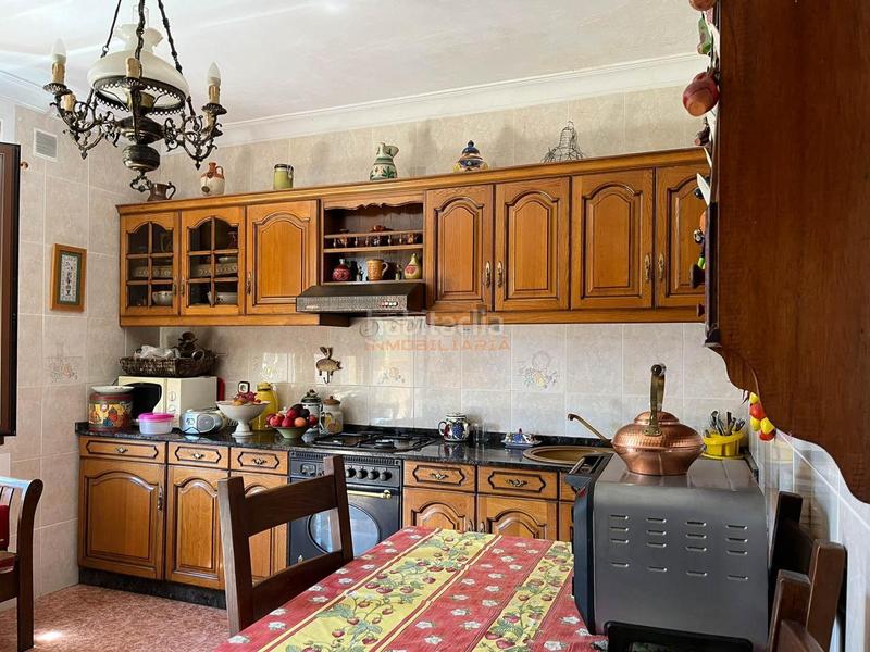 Foto dfb4178e-33ab-44e6-a8b3-1ba1add21512. Maison avec chauffage parking dans Neda