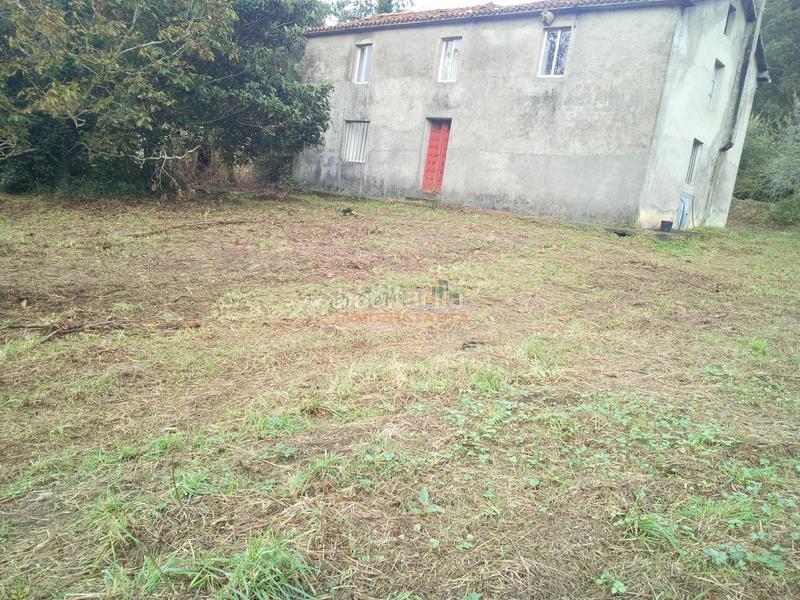 Foto d0c7b67b-0061-4288-87c4-be38ca537834. Haus mit parking in Valdoviño