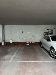 Aparcament cotxe a Alto del Castaño